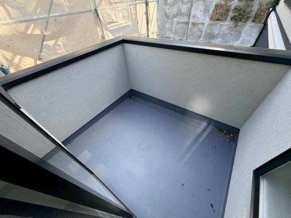 横浜市栄区鍛冶ケ谷１丁目の中古一戸建のバルコニー