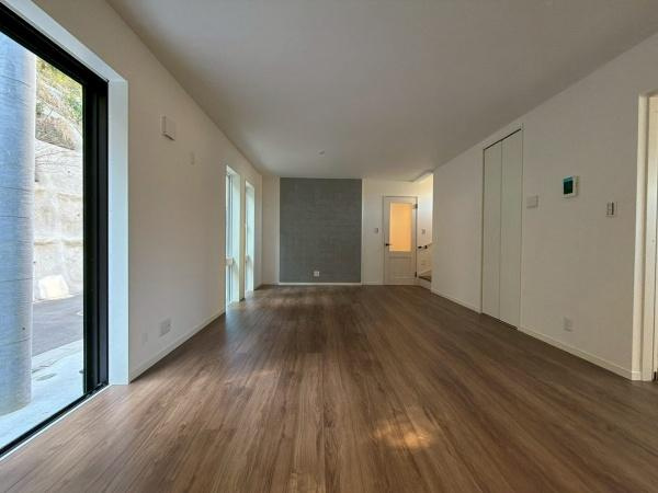 横浜市栄区鍛冶ケ谷１丁目の新築一戸建の居間・リビング