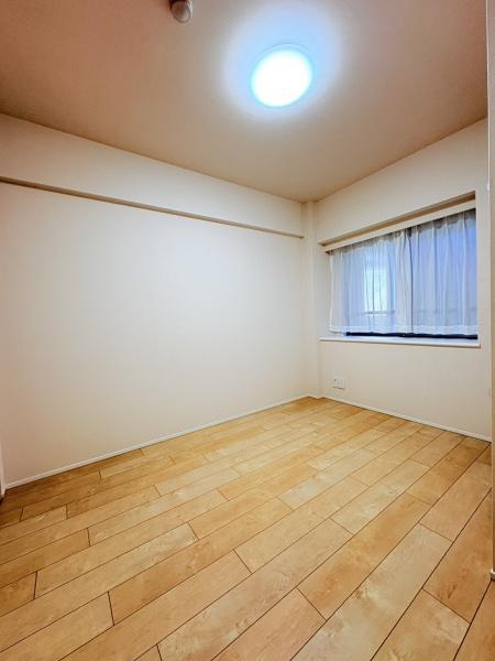 ジェイパークヴィラ横濱の洋室