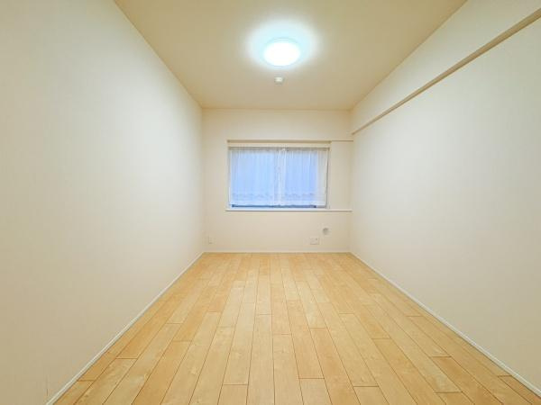 ジェイパークヴィラ横濱の洋室