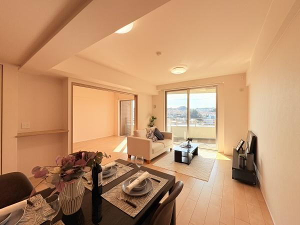 ジェイパークヴィラ横濱の居間・リビング