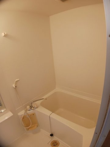 プラドール川口Ａの浴室