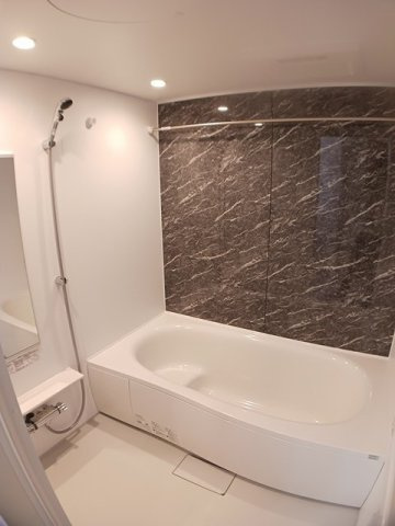 インペリアル津留　Ａの浴室