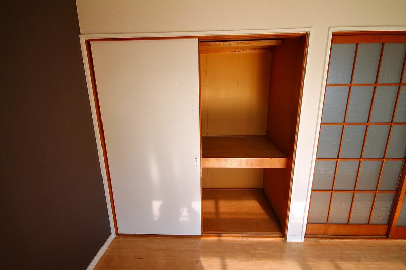 メゾン・ドゥ・レイリーＣ棟の収納|押入れ