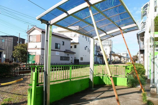 メゾン・ドゥ・レイリーＣ棟|屋根付き駐輪場スペース