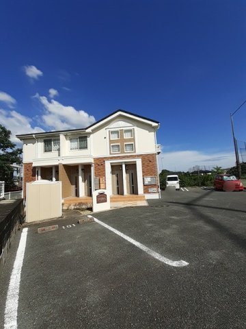 ノイエツァイトⅡの駐車場