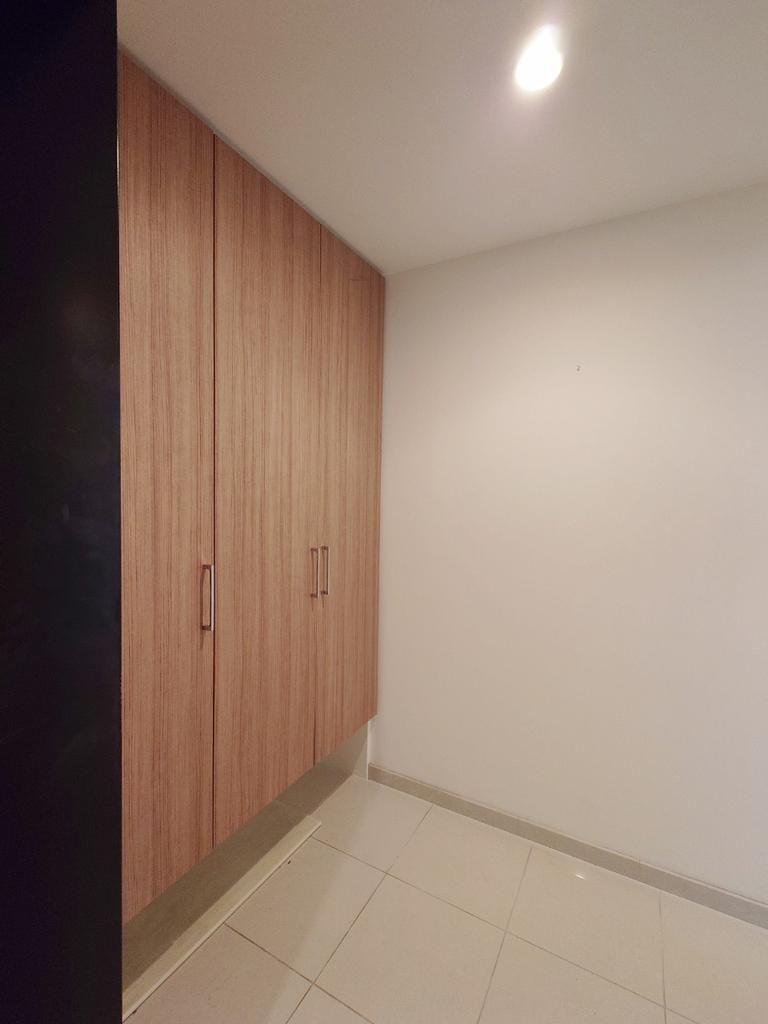 守口ミッドサイト文禄ヒルズザ・レジデンスの玄関