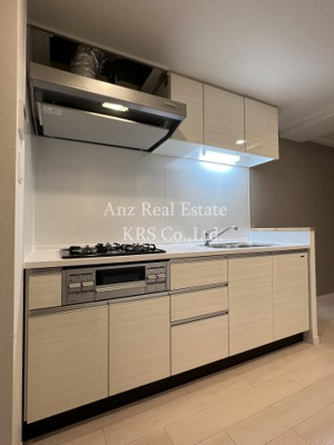 【キッチン】 | スプランディッド堀江 | 設備充実のゆとりのあるキッチンです♪