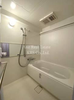 【浴室】 | スプランディッド堀江 | 高温差し湯付き！浴室乾燥機も付いており設備充実です♪