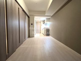 【居間・リビング】 | スプランディッド堀江 | 縦長タイプのお部屋♪