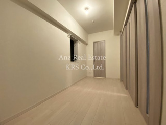 【洋室】 | スプランディッド堀江 | リビング横にある5.8帖の洋室です♪