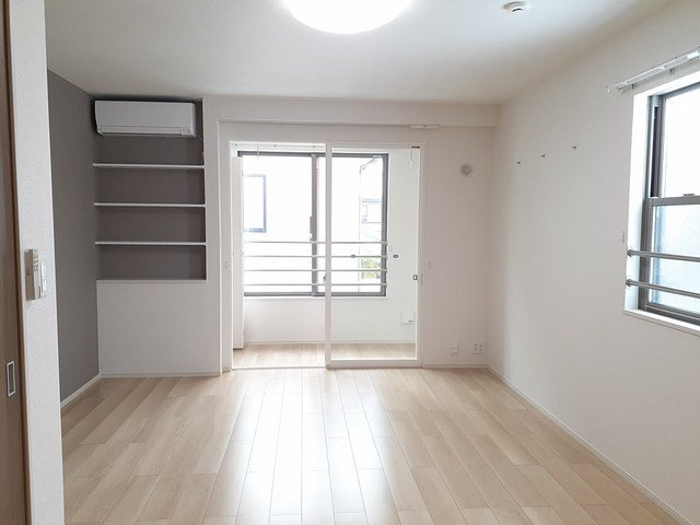 アザレアＷｅｓｔの内装