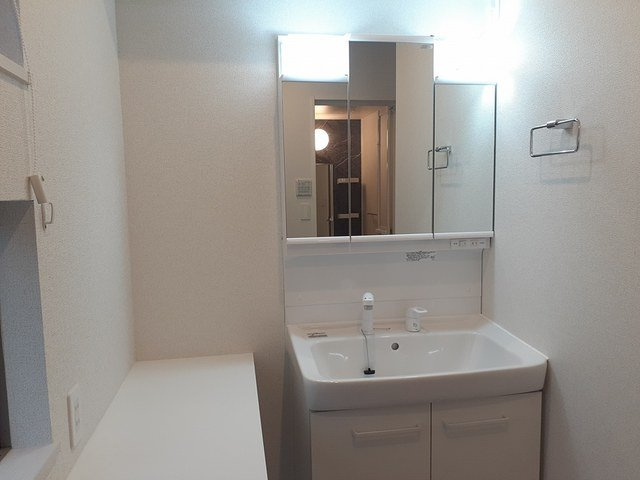 アザレアＷｅｓｔの洗面所