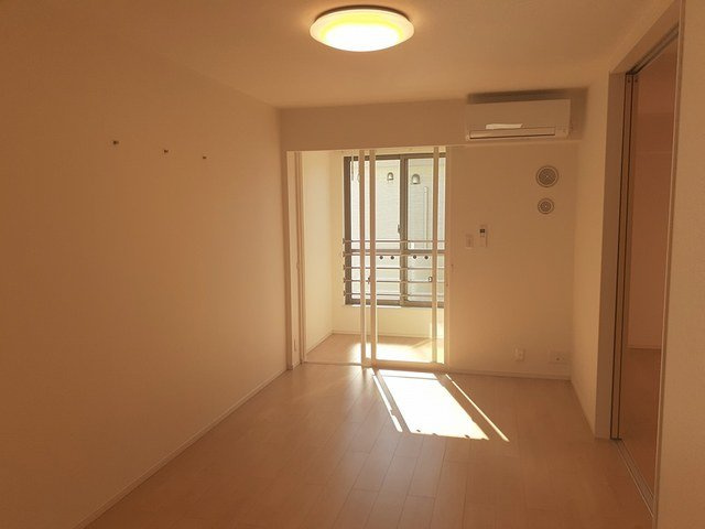 ドゥ・フレールⅡの居間・リビング