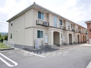 安芸高田市吉田町吉田のアパート