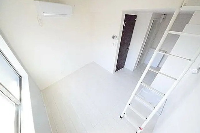 ヒルズ大口仲町の洋室|使い勝手のいい洋室です