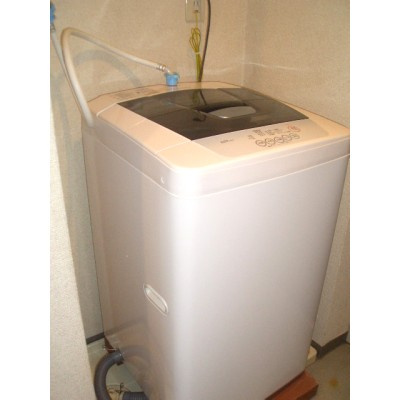 クリオ神奈川新町壱番館の内装|明るい室内です