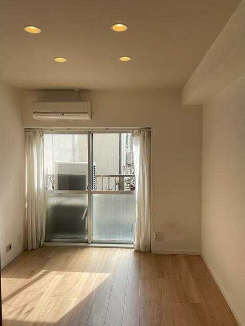 柳沢ゴールデンハイツの洋室