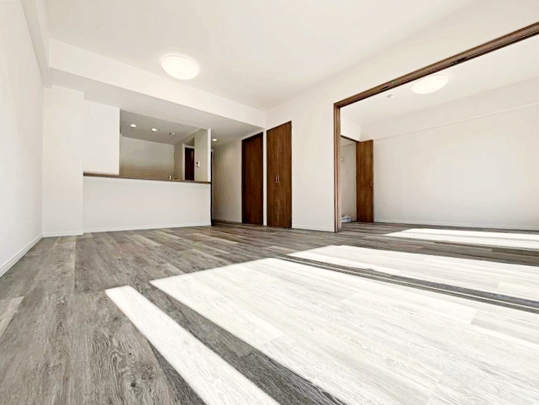 エルフィーノ横浜・市沢の丘の洋室