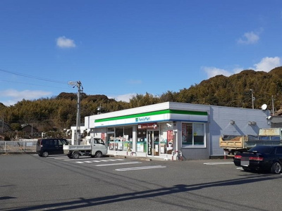 【周辺】 | キララＫ | ファミリーマート 吉良岡山店まで950m