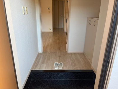 【玄関】 | アメニティハウス | 玄関