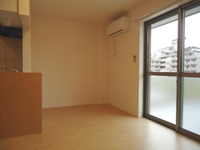 【居間・リビング】 | エコハウス華園A | リビング