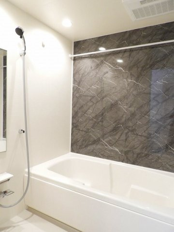 コーラル　さくらの浴室|落ち着いた空間のお風呂です