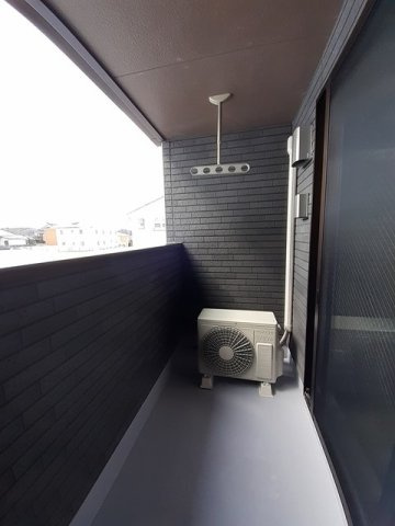 ＲＡＶｉ　Ｂのバルコニー|外からの目が気にならないバルコニーで洗濯物が干せます