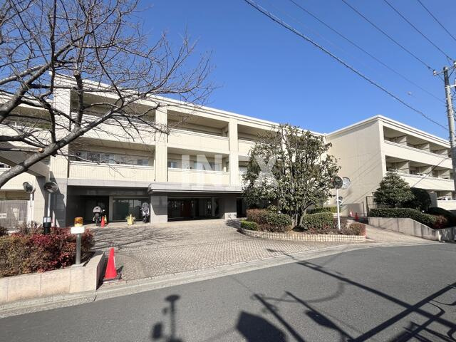 横浜市中区本牧大里町の賃貸マンションの外観