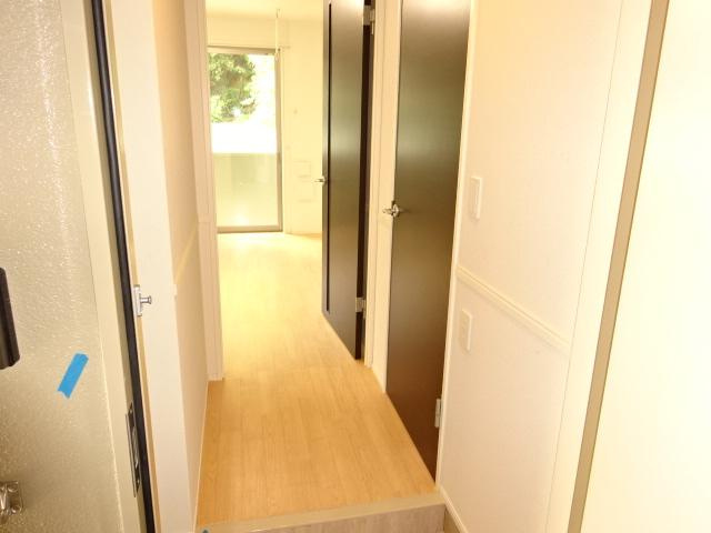 フォルマ日宇那の内装|室内