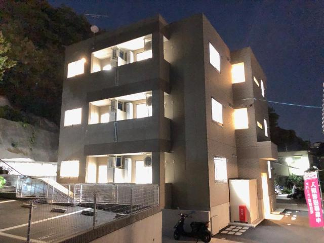 フォルマ日宇那の外観|外観写真（夜）