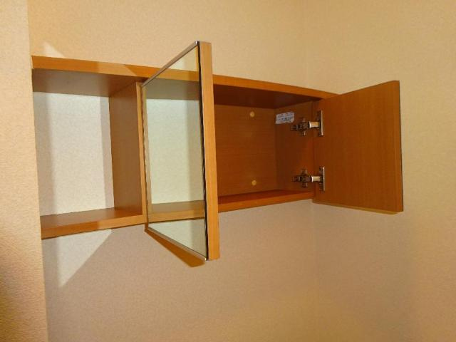 サンハイツ6868の収納|トイレ収納