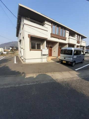 クローバーＭの駐車場|カースペースがあります