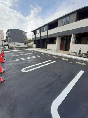 【駐車場】 | マーブルパティオ | 駐車場があります