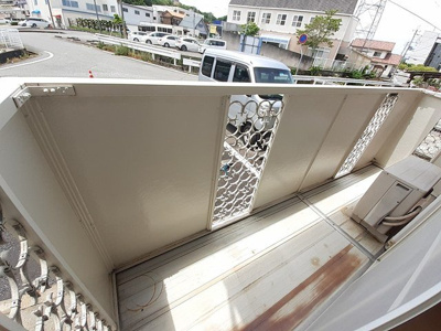 【バルコニー】 | アリビラⅡ | バルコニーからの眺めを楽しみながら食事をしませんか