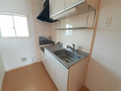 【キッチン】 | アリビラⅡ | きれいなキッチンです