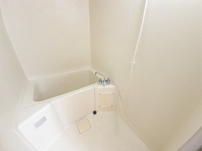 【浴室】 | アリビラⅡ | ゆったり過ごせるお風呂です