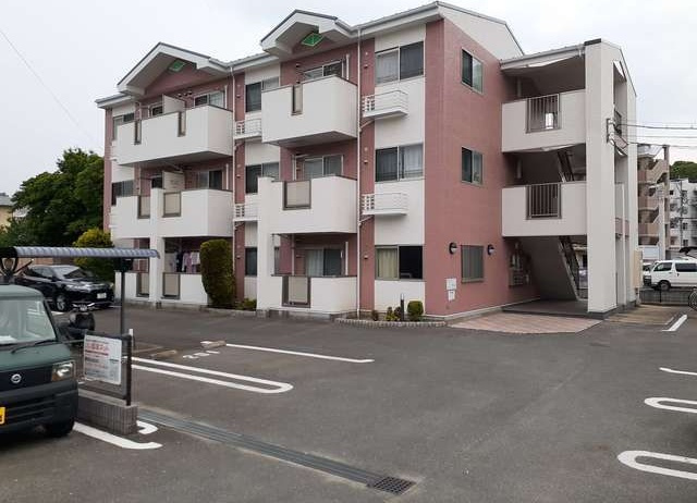 福岡市南区老司３丁目の賃貸マンションの外観