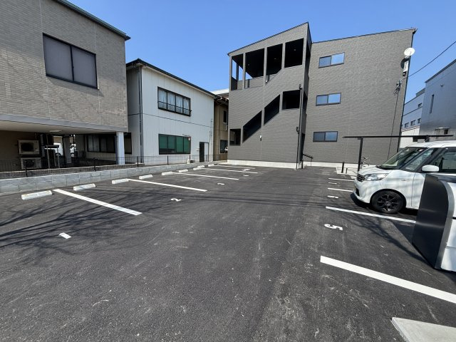 Lien米子の駐車場