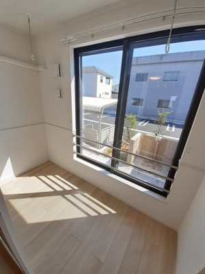 【内装】 | アルメールＡ