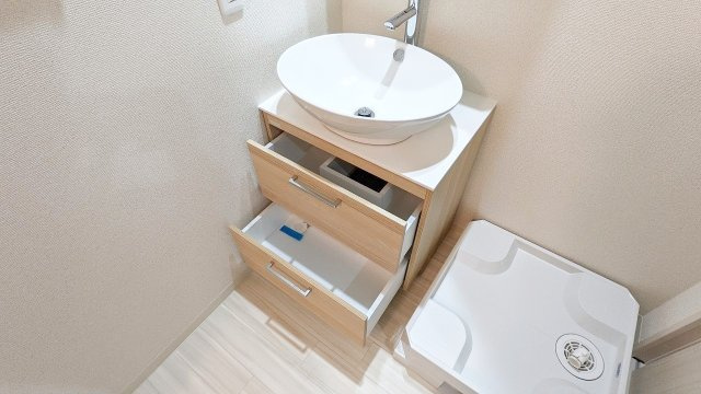 エクシーレ逆瀬川の洗面所|トイレもきれいです