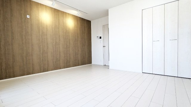 エクシーレ逆瀬川の居間・リビング|ゆったり過ごせる居間です