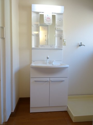 マルグリットの洗面所|シャンプードレッサー（脱衣スペースもあり）