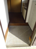 落ち着いた玄関です