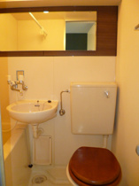 コンパクトで使いやすい洗面所