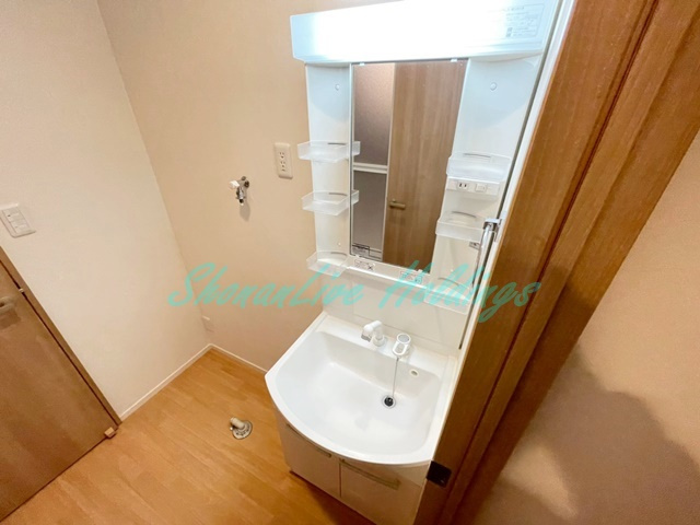 藤沢市湘南台５丁目のアパートの洗面所