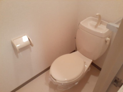 【トイレ】 | メゾンハッピーⅠ | ゆったりとした空間のトイレです