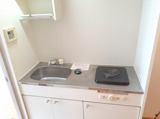 【キッチン】 | メゾンハッピーⅠ | コンパクトなキッチンで掃除もラクラク