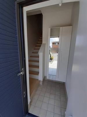 【玄関】 | ラトゥール南若王子