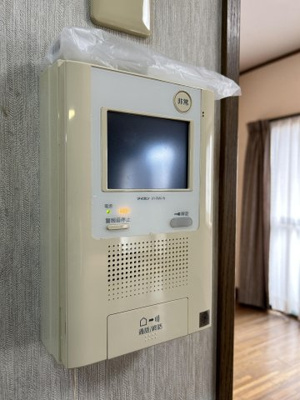 【防犯設備】 | コアマンションパークシティ | 来客の顔が見えるモニター付き。お子様の留守番や防犯面も安心！